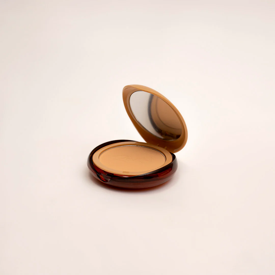 Fantasy Two Way Cake Foundation Powder - Image 6